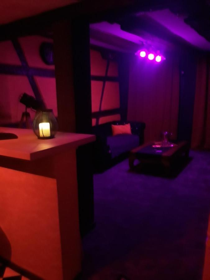 בר Love Room Le Rouge Et Noir מראה חיצוני תמונה