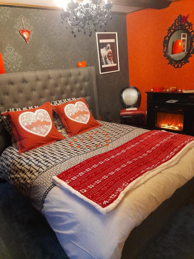 בר Love Room Le Rouge Et Noir מראה חיצוני תמונה