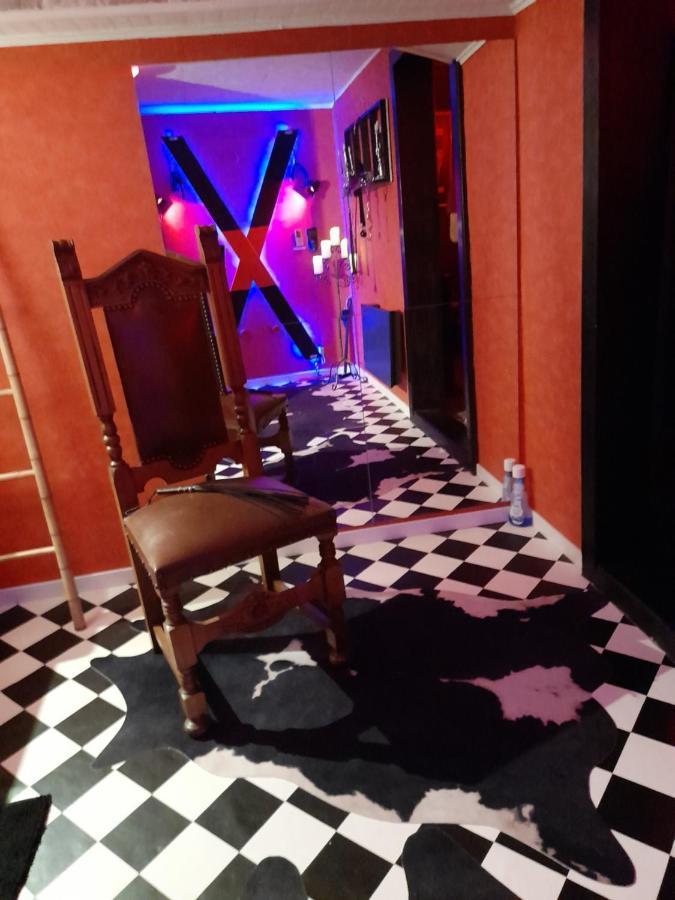 בר Love Room Le Rouge Et Noir מראה חיצוני תמונה