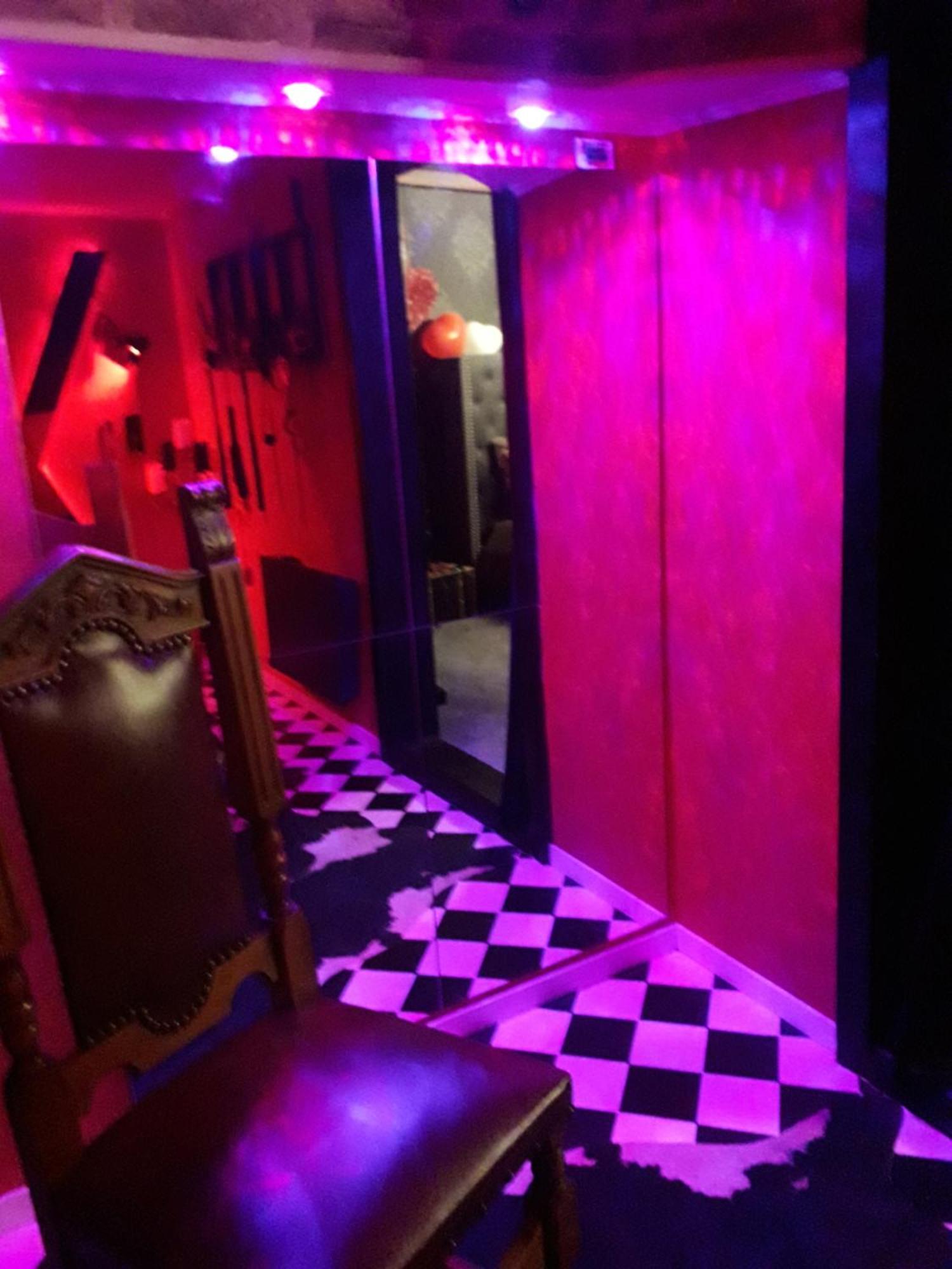 בר Love Room Le Rouge Et Noir מראה חיצוני תמונה