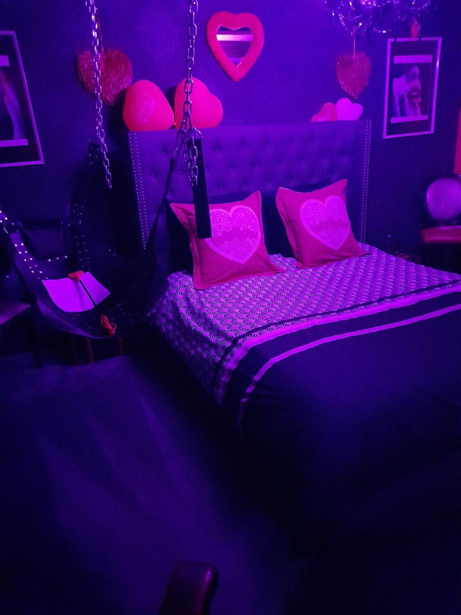 בר Love Room Le Rouge Et Noir מראה חיצוני תמונה