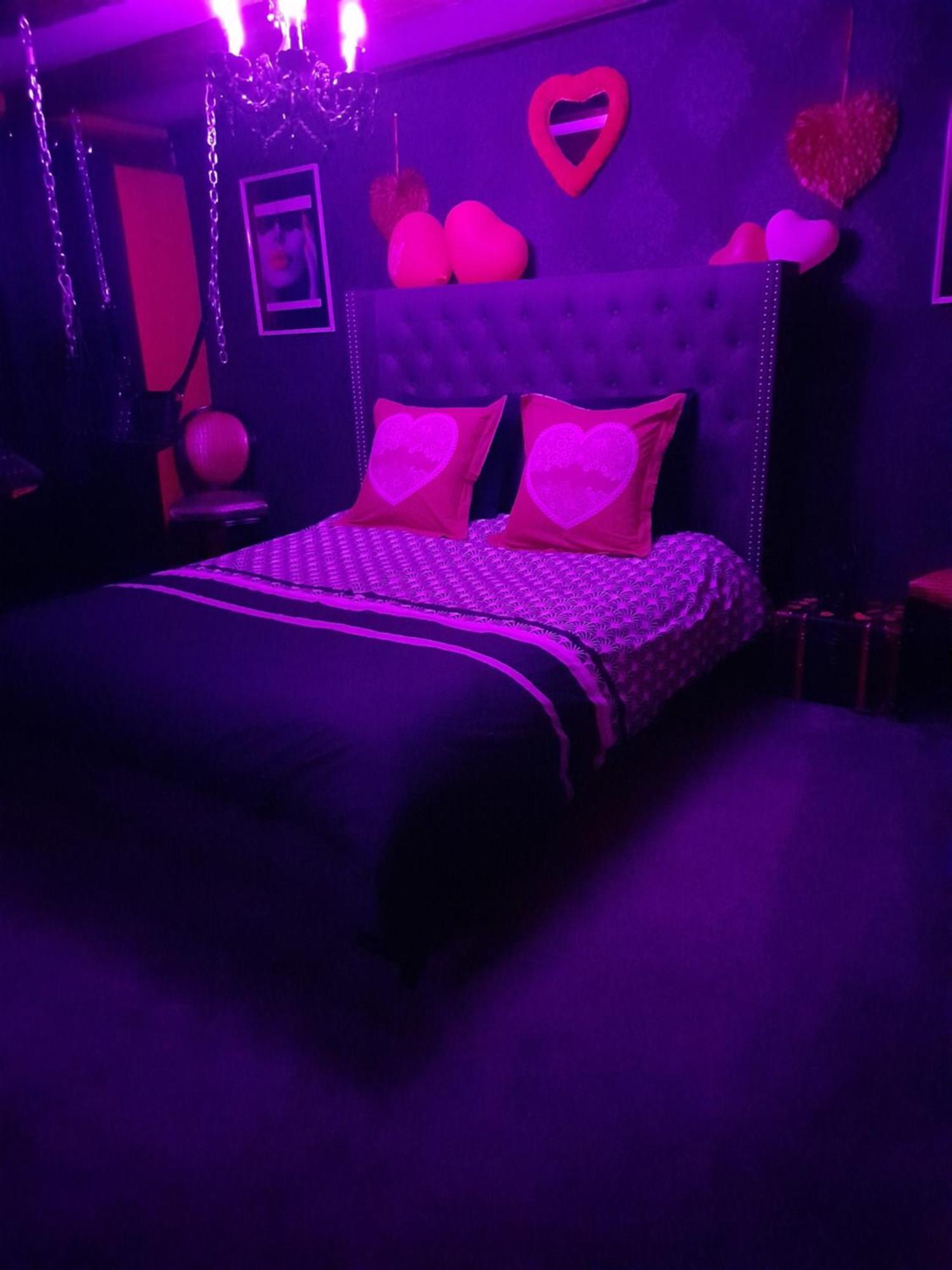 בר Love Room Le Rouge Et Noir מראה חיצוני תמונה