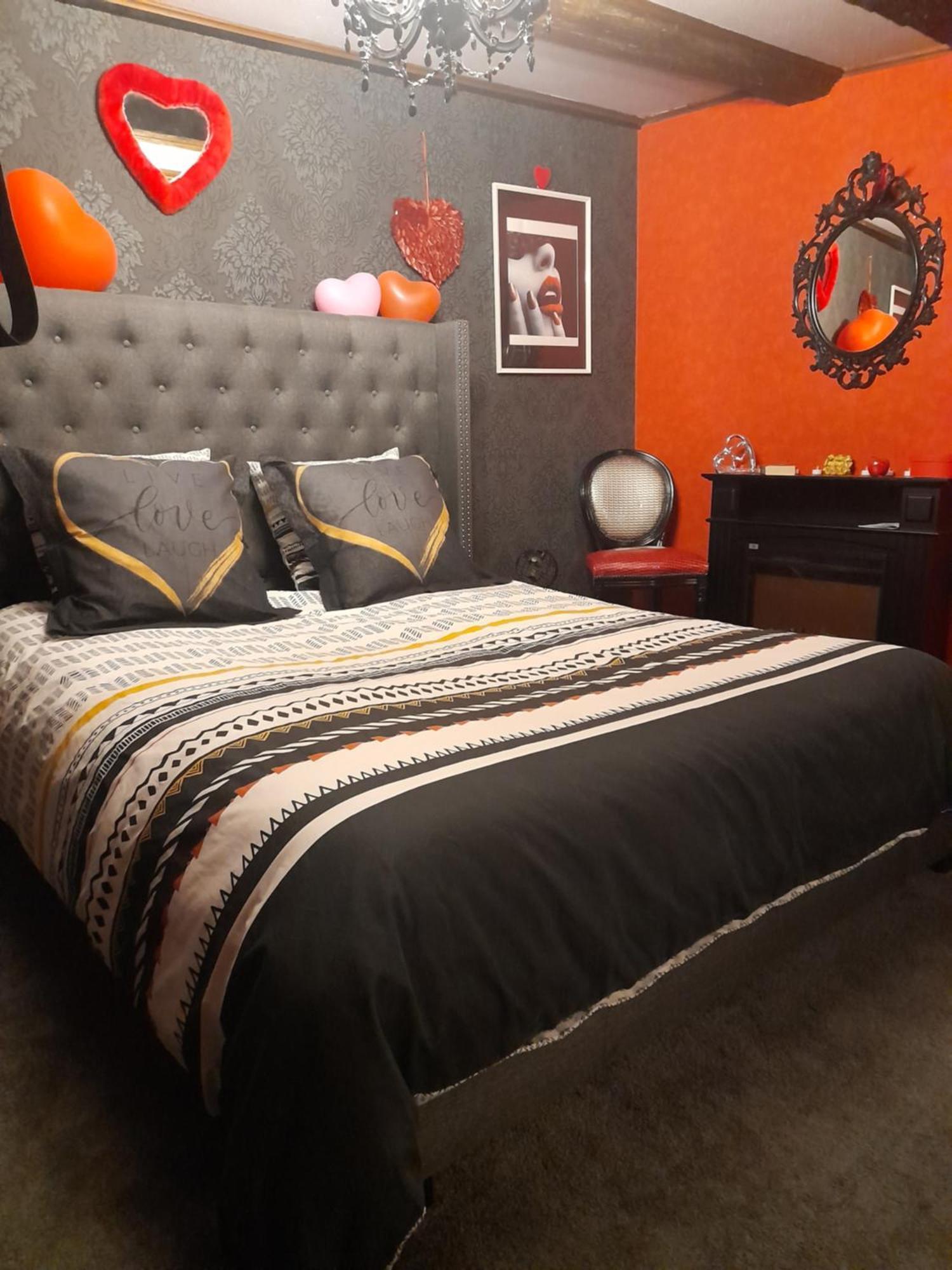 בר Love Room Le Rouge Et Noir מראה חיצוני תמונה