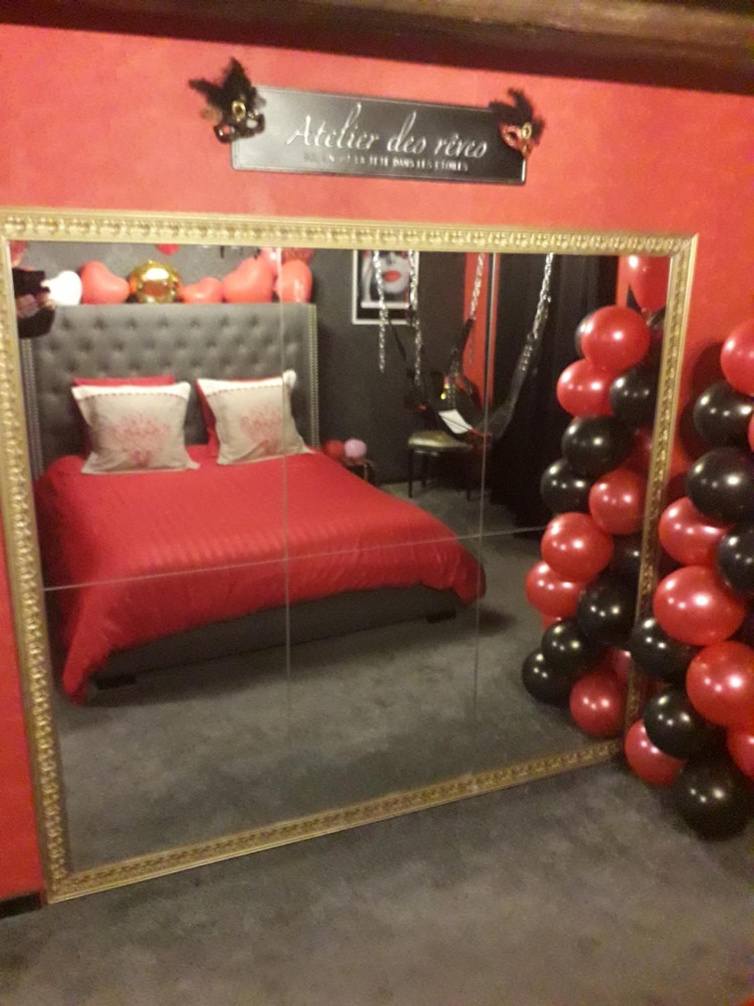בר Love Room Le Rouge Et Noir מראה חיצוני תמונה